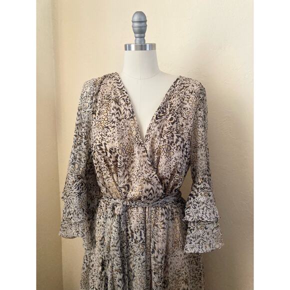 Une Ame Women's Dress Size XL Taupe Gold Sparkle Flutter Belted Chiffon - Picture 3 of 11